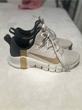 Nike Sneakers in Cream, Black and Gold